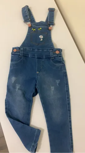 Jardineira jeans Tam 2