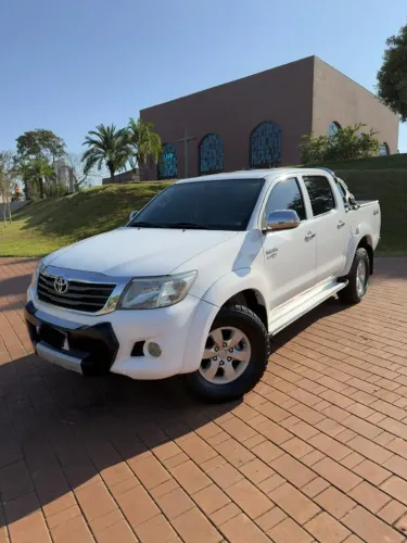Toyota Hilux CD SRV 4X4 2.7 Flex 16V Aut. 2013