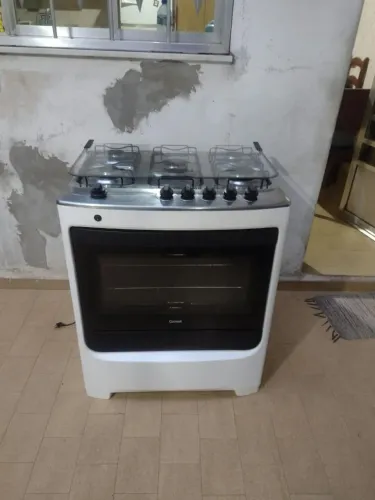 Fogão cônsul 5 bocas automático funcionando tudo bem conservado e limpo. 