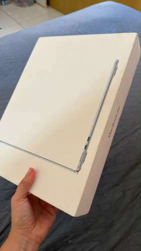 MacBook Air 15 2025 M4 | 16GB/ 256GB | Sky Blue - NOVO