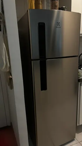 Geladeira Inox Electrolux 320L 220V Frost Free