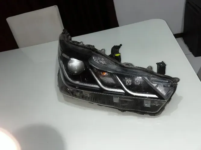 Farol Corolla