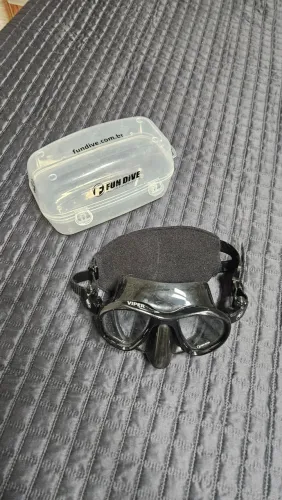 Máscara de Mergulho, Fun Dive Viper (Silicone Preto) + Estojo Rígido + Capa protetor
