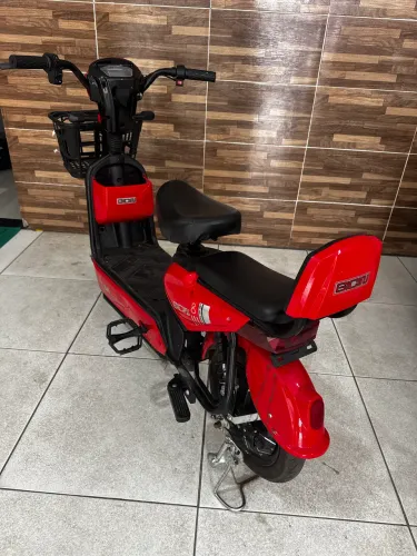 Vendo motinha elétrica 
