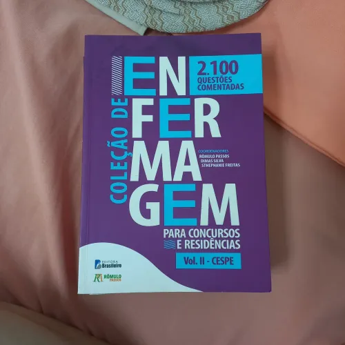 Livro 2100 questões comentadas para concursos e residências Rômulo Passos Vol II