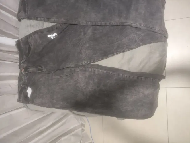 Vendo 2 calças baggy número 42 marmorizada (260 as duas)