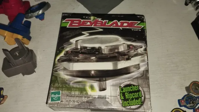 Beyblade Clássica MEGARO ARM ORIGINAL NA CAIXA