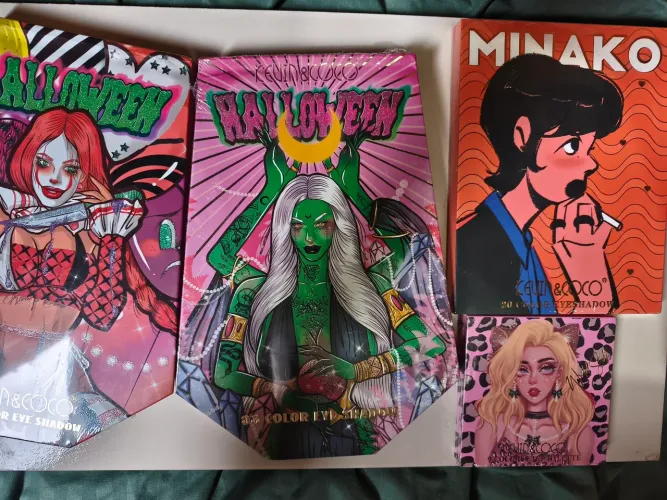 Livro de maquiagem Kevin&Coco