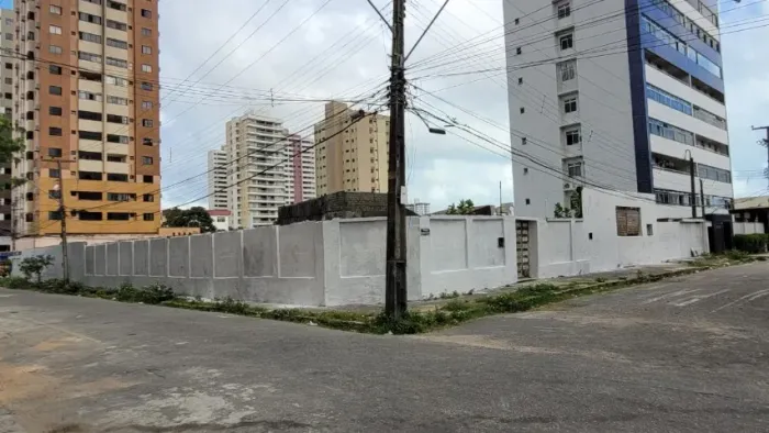 Terreno para alugar, 1378 m² por R$ 6.000,00/mês - Fátima - Fortaleza/CE