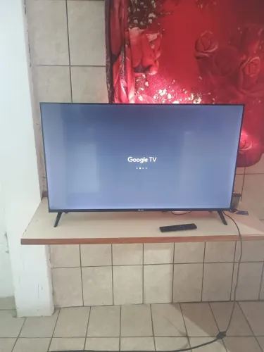 VENDO : TV 43 POLEGADAS SEMP .