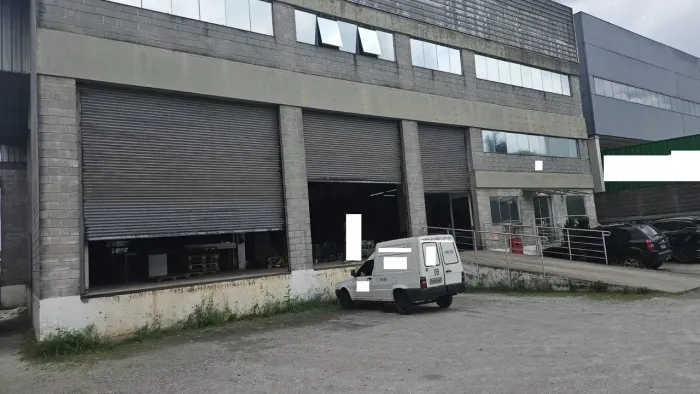 GALPÃO 1.730 M² TERRENO 2.300 M² DOCAS E PÁTIO TRIFÁSICO 99 RAMPA P/D 12 MT ÁGUA CHATA GUA