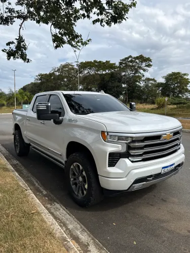 Chevrolet Silverado High Country 5.3 V8 AWD Aut. 2024