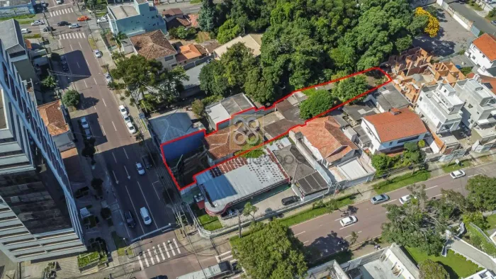 Terreno - R Mateus Leme, 1139 - Centro Cívico - Curitiba PR
