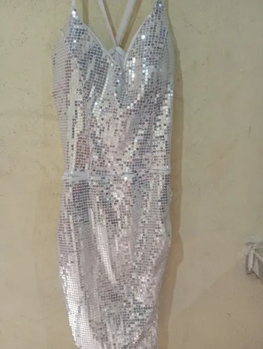 Lote de roupa para brechó