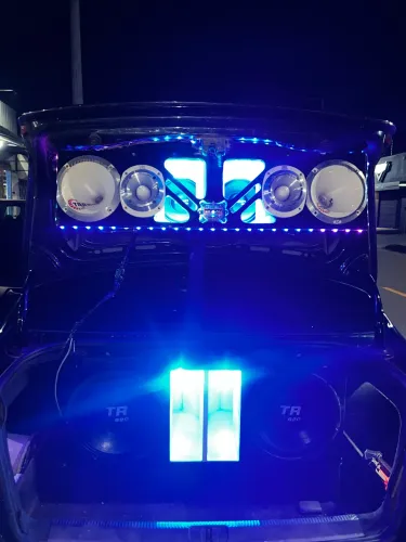 Som automotivo