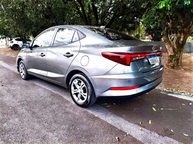 Hyundai HB20S Comfort Plus 1.0 Flex 12V Mec. 2025
