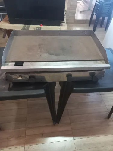 Chapa a gás inox da Tedesco, 80x50