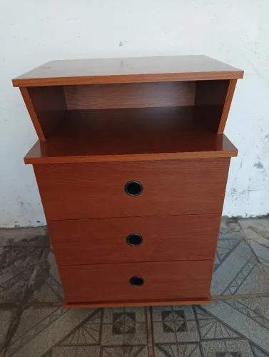 Vendo mesinha de cabeceira