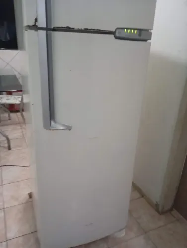 Vendo geladeira Brastemp funcionando perfeitamente