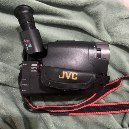Filmadora JVC OPTICAL 22x
