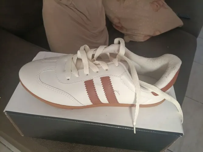 Tênis feminino