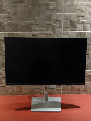 Monitor Dell de 24" P2422HE 