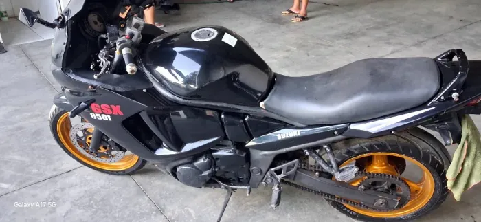 Gsx a venda