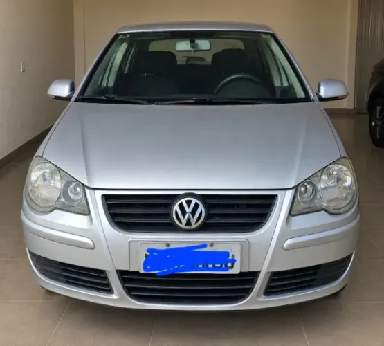 Volkswagen Polo Sedan 1.6 MI Total Flex 8V 4P 2011
