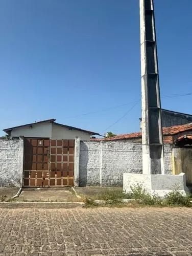 VENDE- SE