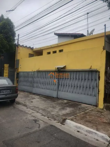 Casa com 4 dormitórios para alugar, 200 m² por R$ 2.810,00/mês - Jardim Presidente Dutra -