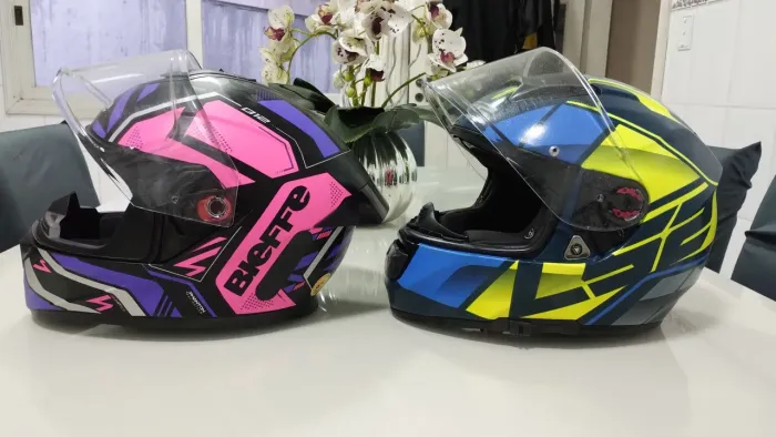 Vendo capacetes