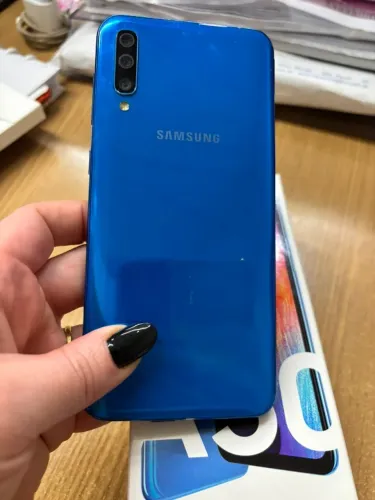 CELULAR