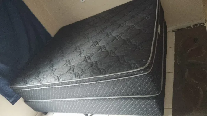Cama Queen