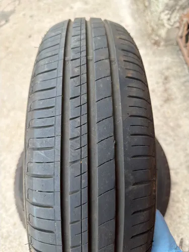Pneu aro 14 importado 175/75/14 estado de novo