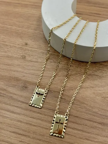 Escapulário banhado a ouro 18k