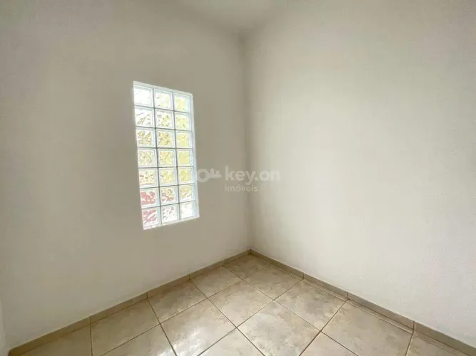 Casa para aluguel, 2 quartos, 1 vaga, Centro - Capivari de Baixo/SC