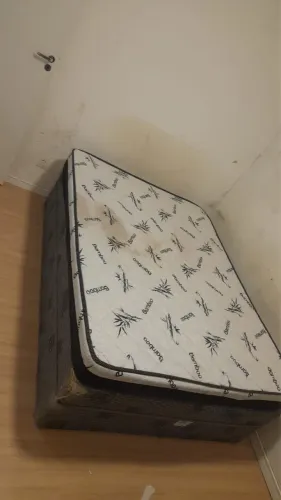 Cama + Colchão