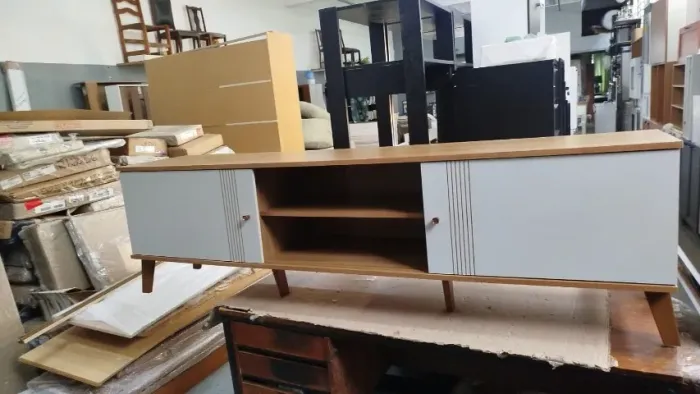 Rack para TV até 75 Polegadas MDF 180cm 2 Portas Nature Off White Denver Marrom