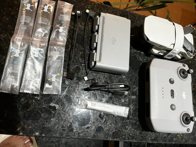 Drone DJI Mini 2 SE Fly More