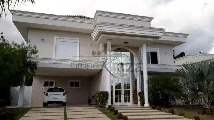 Casa em Condomínio - Jardim Paraíba - Residencial Terras de Santa Clara - 4 Dormitórios - 