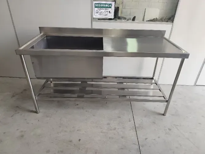 Pia profissional em aço inox para cozinha industrial, 1 bojo, 1,80 m 