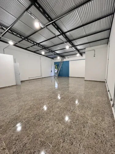 Ponto Comercial/Pequeno Galpão novo