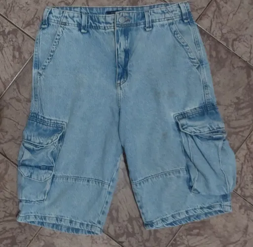 Bermuda Jeans Cargo feminina Blue Steel (Renner) <br>