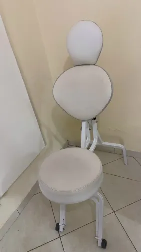 Cadeira de maquiagem portátil, com rodinhas