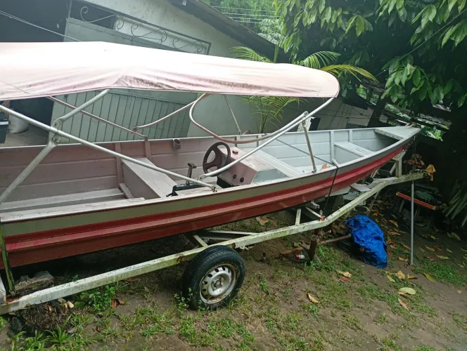Lancha e motor 40