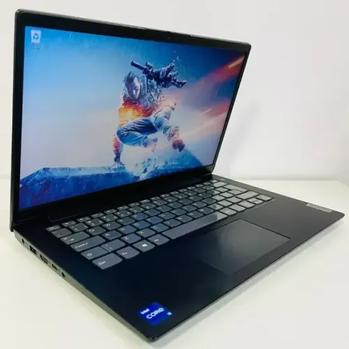 Ultrabook Lenovo V14 i5 1135g7/ 12GB Ram DDR4/ SSD Nvme 256gb/Tela Fullhd