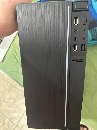 CPU Windows 10. 8GB RAM/ 1Tera