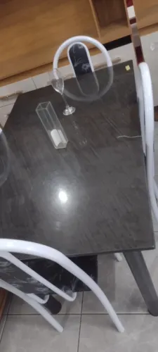 Mesa de mármore
