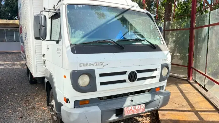 8150 ano 2011 bau de 5.5