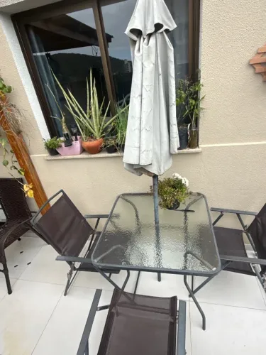 Mesa jardim ombrelone e 3 cadeiras